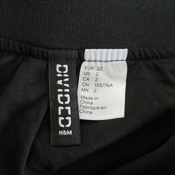 H&M Bomber Jacket Sparkle Black Size 2 Full Zip Cropped Dark Grey - Picture 2 of 5